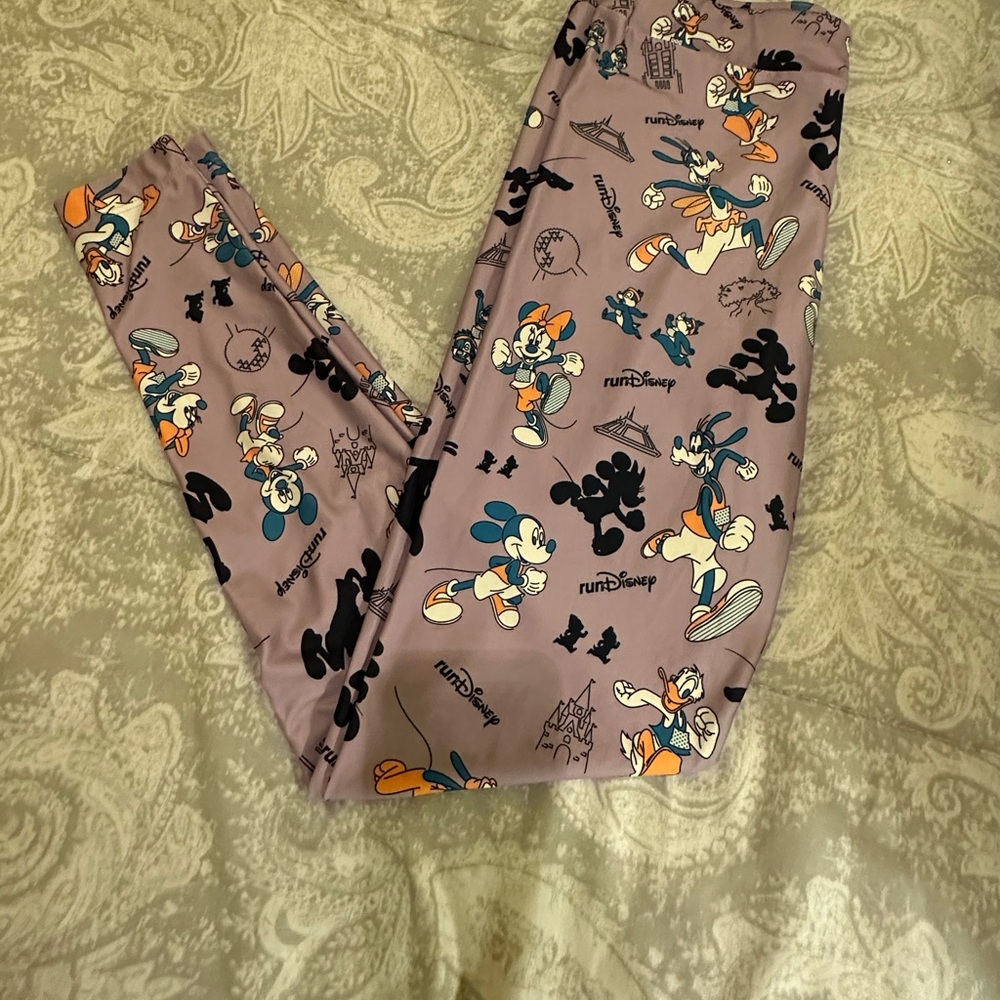 Run Disney Leggings